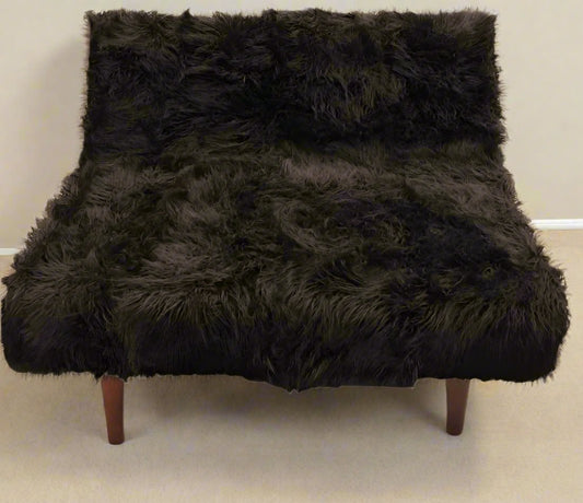 LUXE FAUX FUR THROW