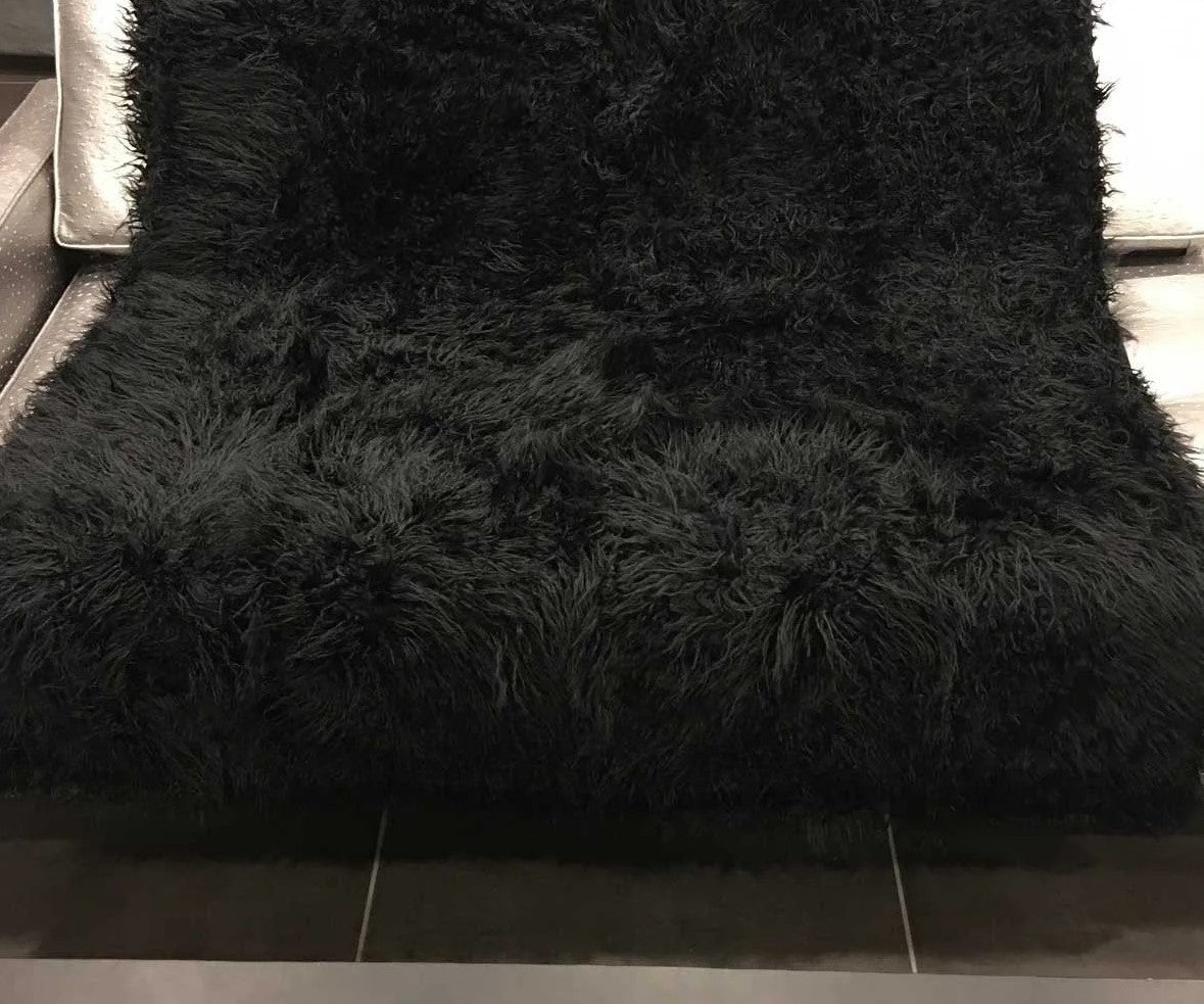 LUXE FAUX FUR THROW