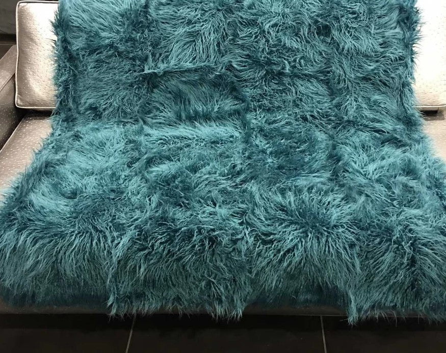 LUXE FAUX FUR THROW