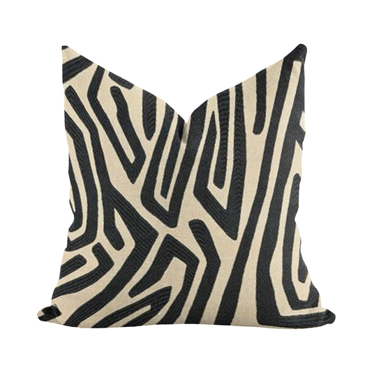 THE SERENGETI, BLACK